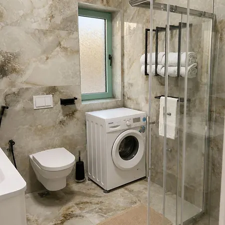 Drymades Apartman *